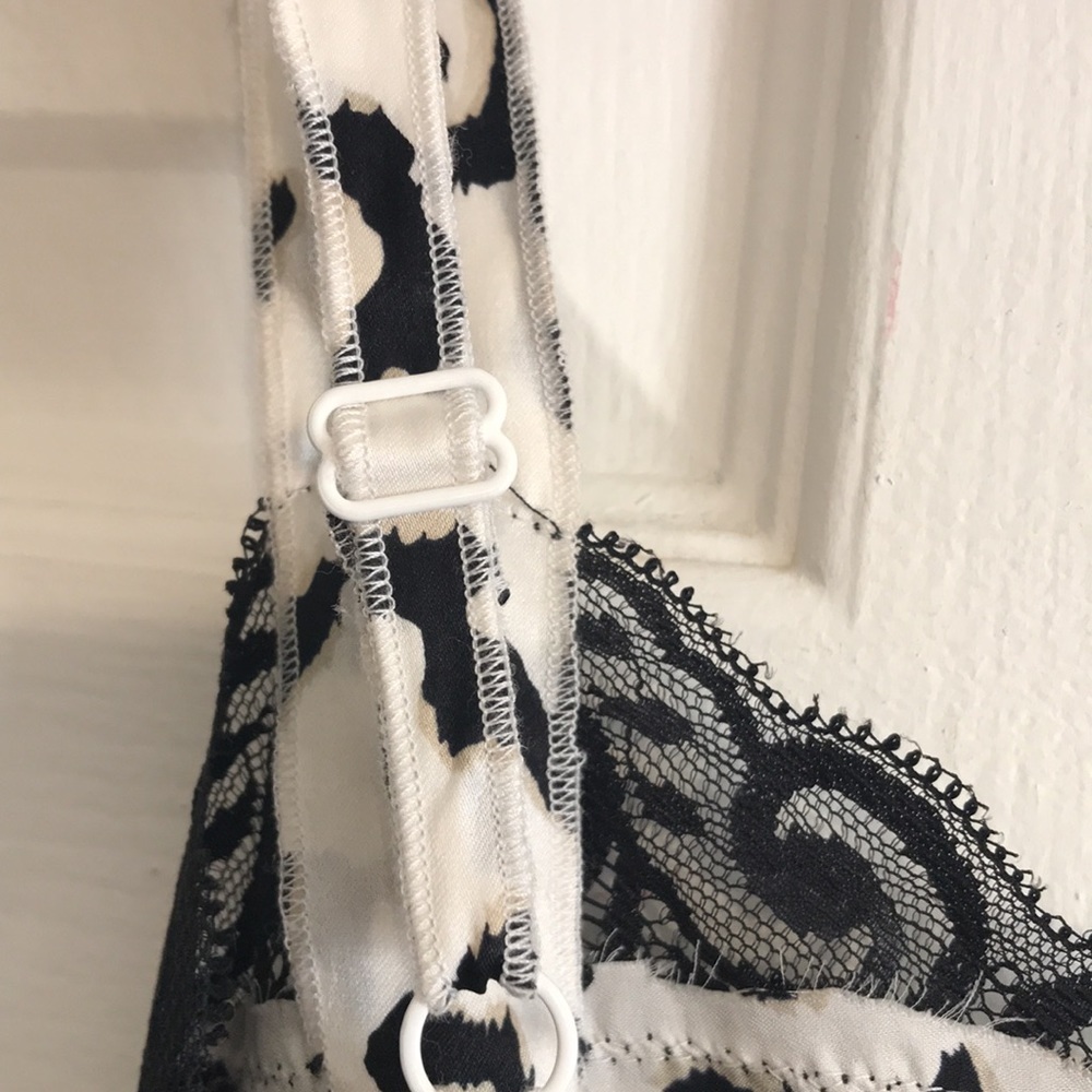 Women’s WHBM Silk Top - Picture 4 of 8
